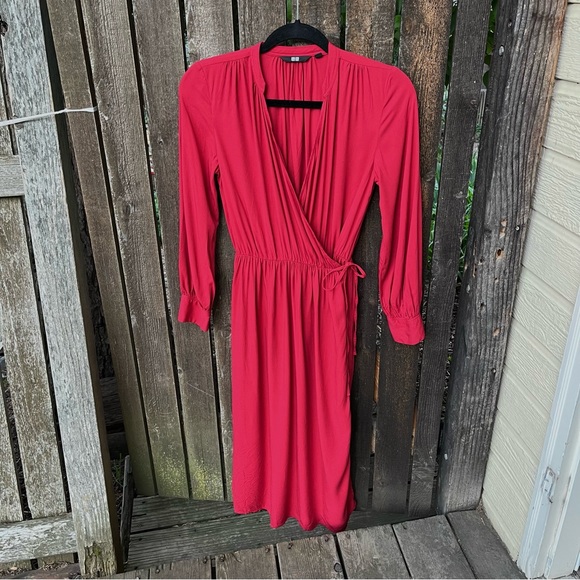 Uniqlo Red Long Sleeve Rayon Wrap Dress / Cover up Sz XXS - Picture 8 of 16